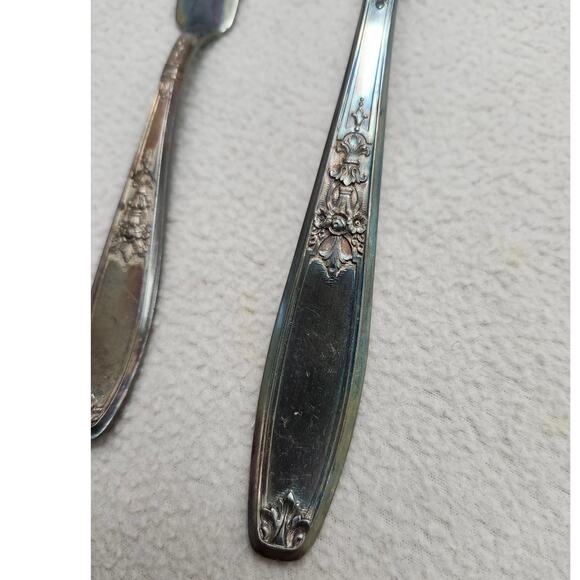 Set of 2 Serving Spoon Knife 1847 Rogers Bros Antique AMBASSADOR Silverplate - Picture 2 of 6
